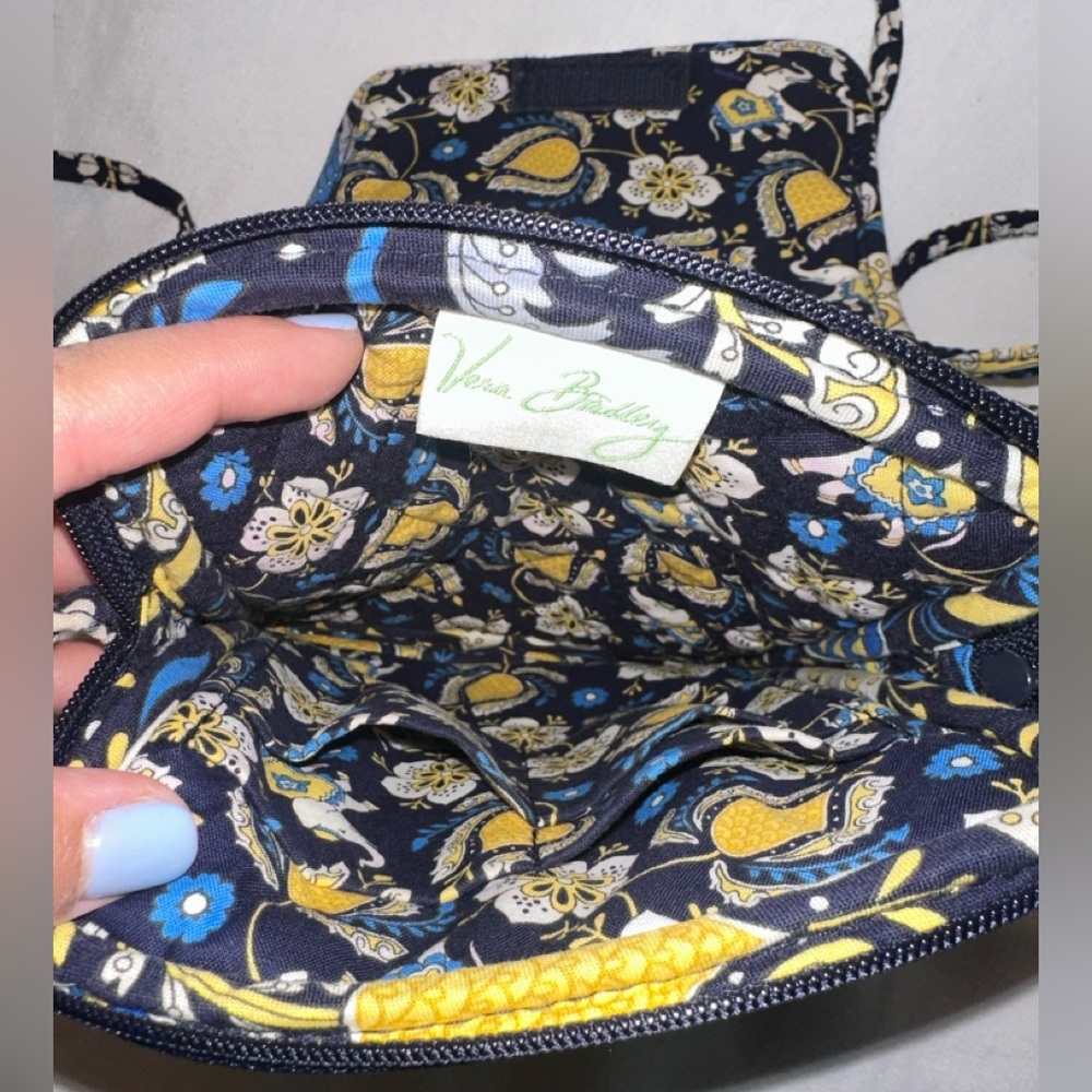 NWOT Vera Bradley Rare Ellie Blue Little Hipster Crossbody Bag - Picture 8 of 8
